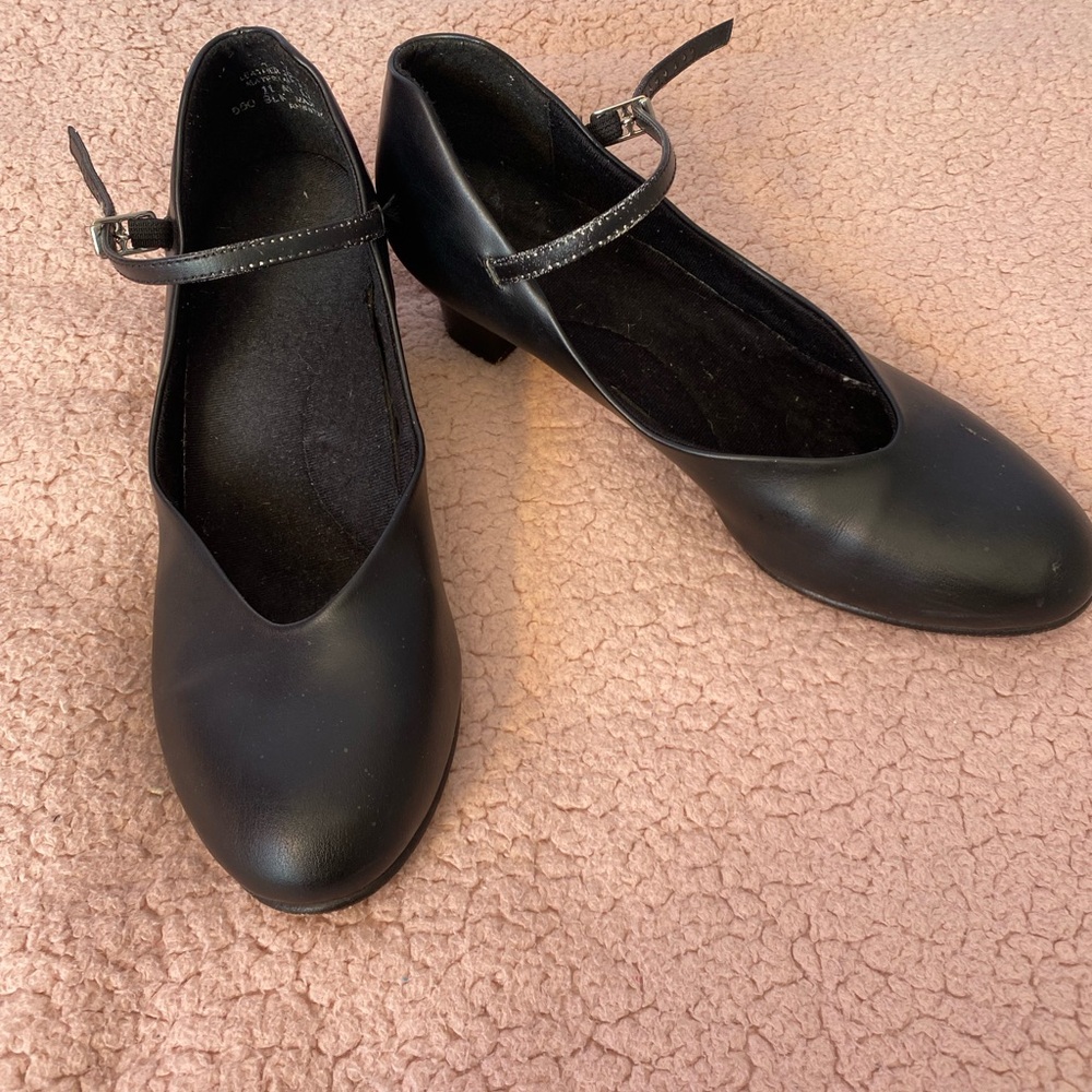 Character shoes